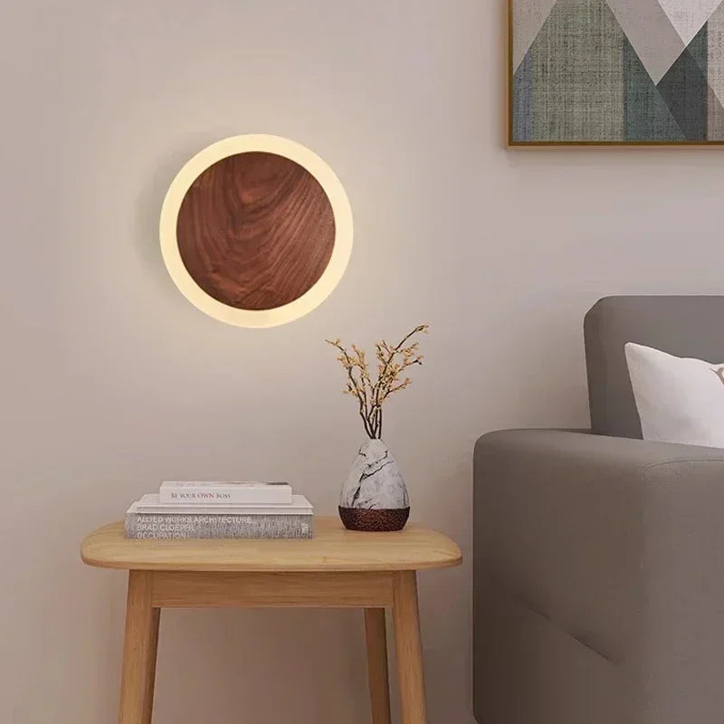 טורמוד – מנורת קיר LED מודרנית מאגוז